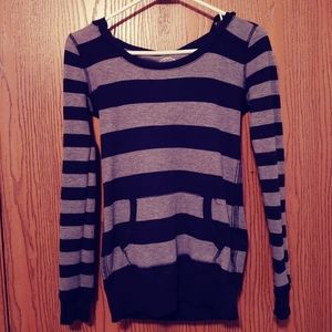 ✨ 2/$20✨ SO long striped hooded sweater medium